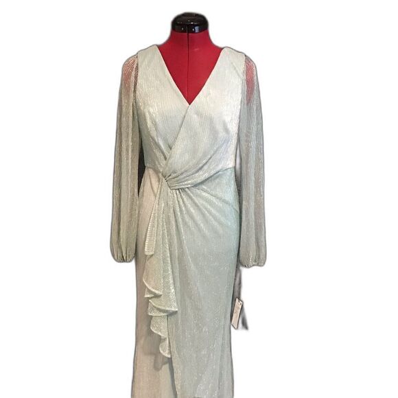 Adrianna Papell Gown  Women's Size 4 Mint Smoke Sheer Long Sleeves NWT - Picture 5 of 11